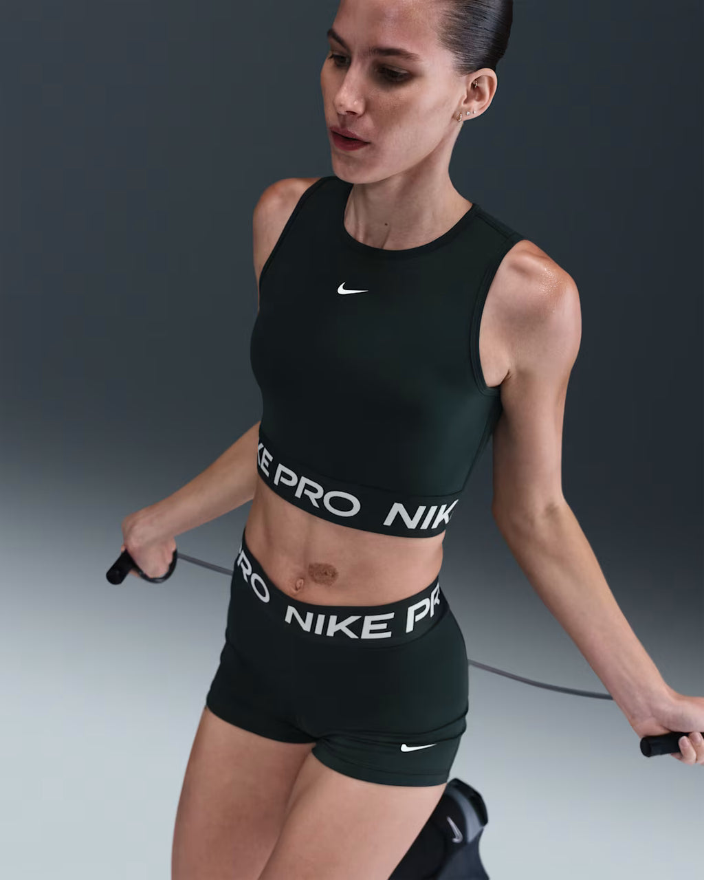 Nike Pro Women's Dri-FIT Cropped Tank Top